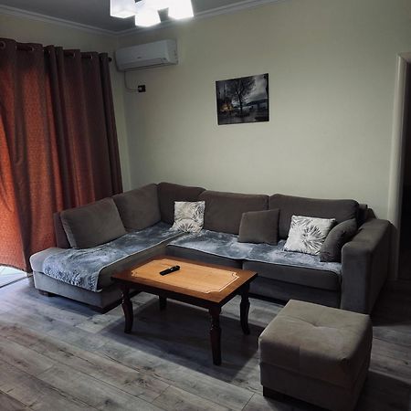 Family Apartments Sarandë Eksteriør bilde